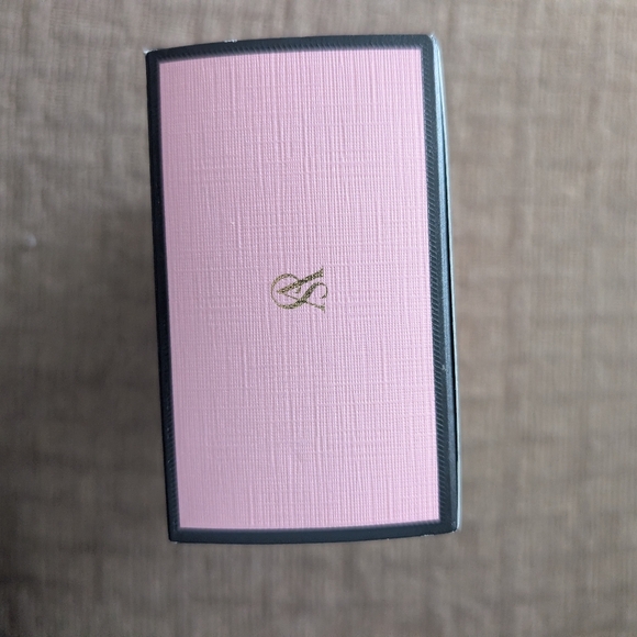 Nib. Bombshell - Picture 5 of 8